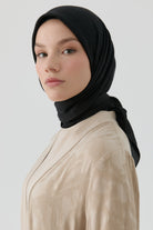 Geometrik Desen Stil Eşarp - Siyah TUGBA