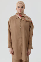 Brit Düğmeli Yırtmaçlı Tunik - Vizon TUGBA