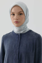 Buket Jakar Naturel Eşarp - Gümüş TUGBA