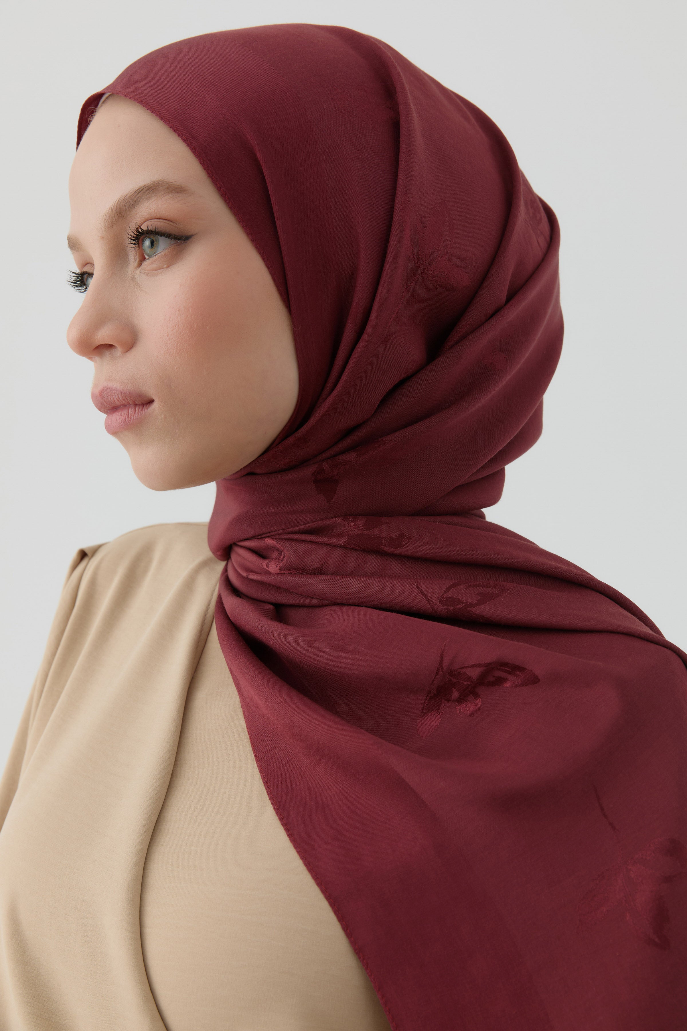 Buket Jakar Naturel Şal - Bordo TUGBA