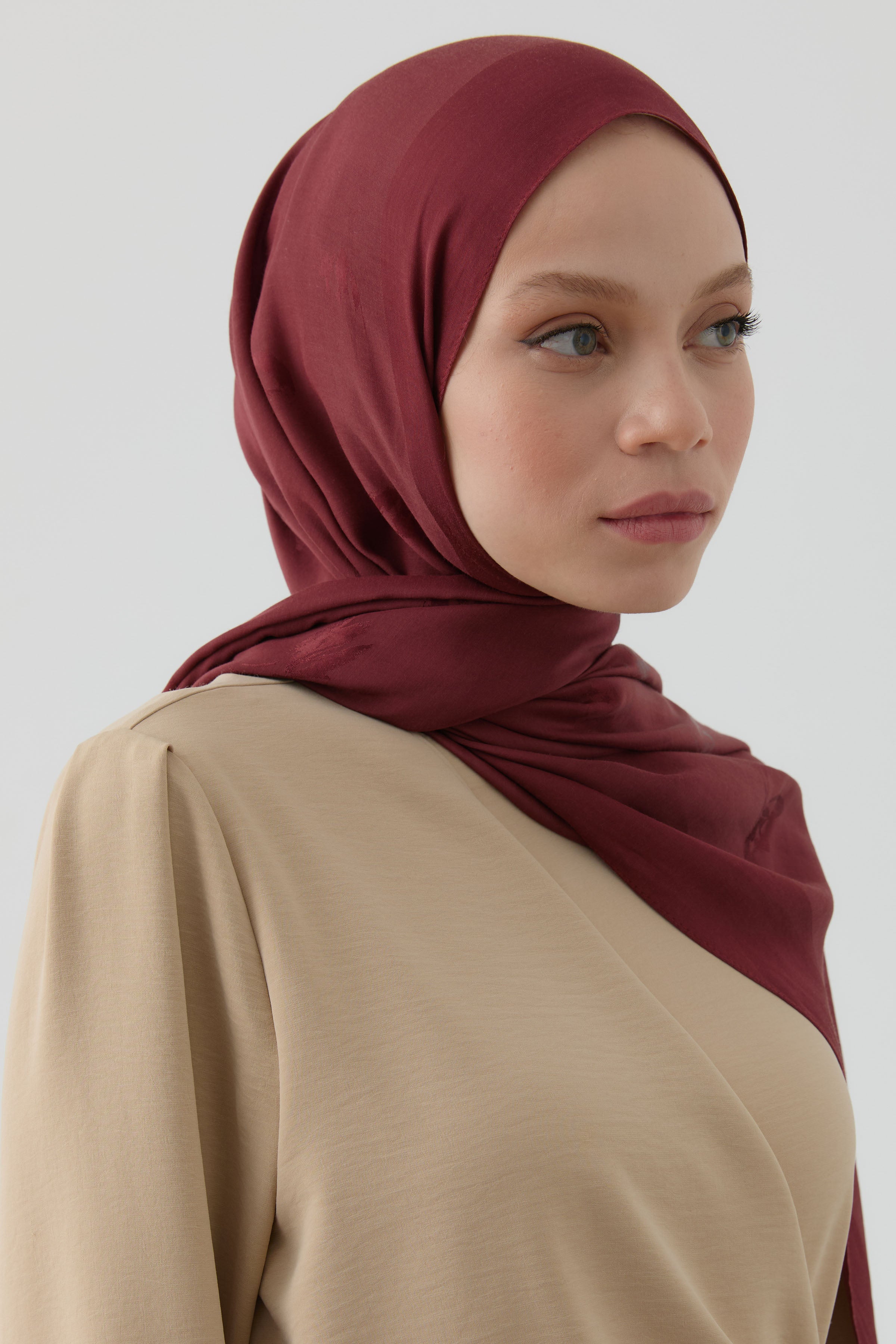 Buket Jakar Naturel Şal - Bordo TUGBA