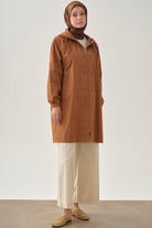 Büzgülü Fermuar Kapamalı Yağmurluk - Kahve TUGBA