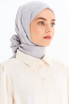 Kare Desen Capri Şal - Gri TUGBA