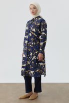 Çiçek Desenli Kemerli Tunik - Lacivert TUGBA