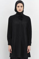 Çiçekli Kravat Detaylı Tunik - Siyah TUGBA