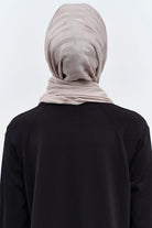 Çizgi Desen Viskon Şal - Koyu Gri TUGBA