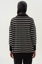 Çizgili Triko Kazak - Siyah TUGBA