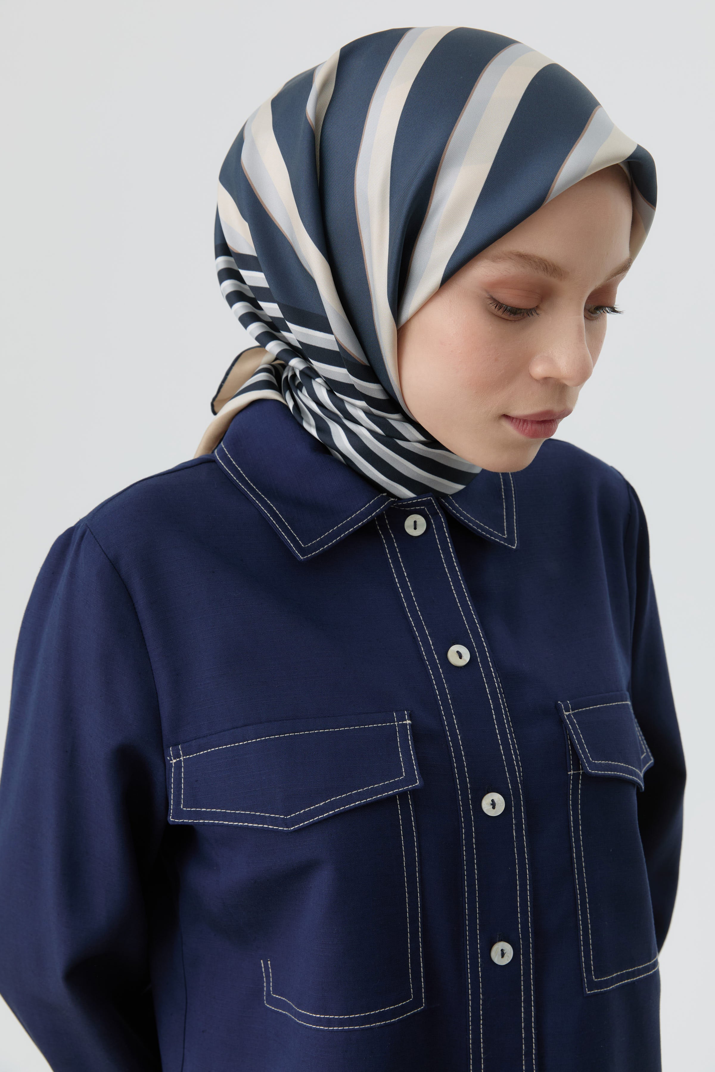 Çubuk Desenli Twill İpek Eşarp - Açık Mavi TUGBA