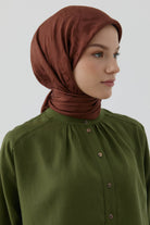 Dalgalı Nida Naturel Eşarp - Kahve TUGBA