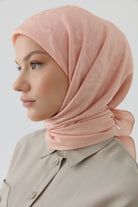 Dalgalı Nida Naturel Eşarp - Somon TUGBA