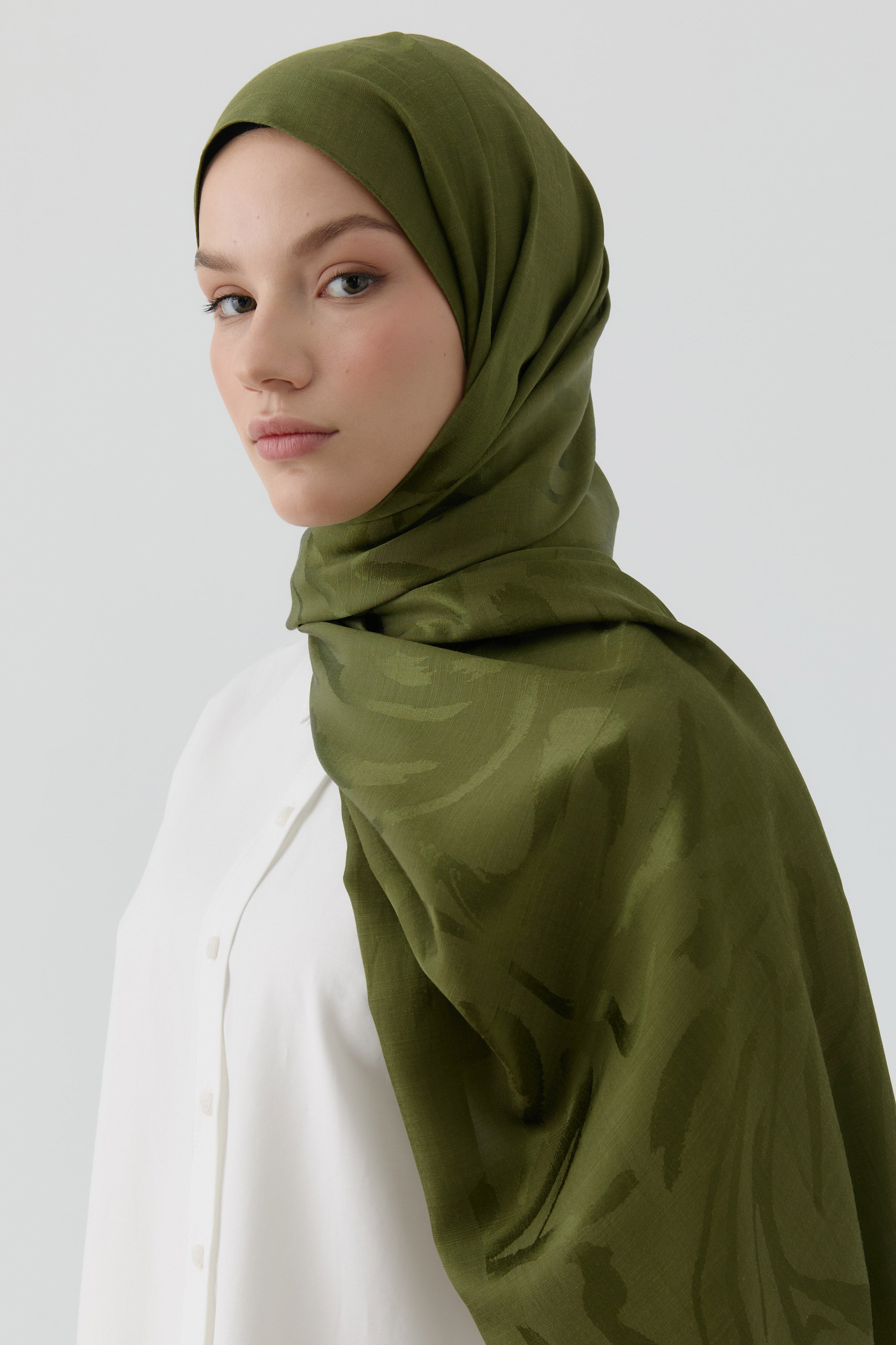 Dalgalı Nida Naturel Şal - Haki TUGBA