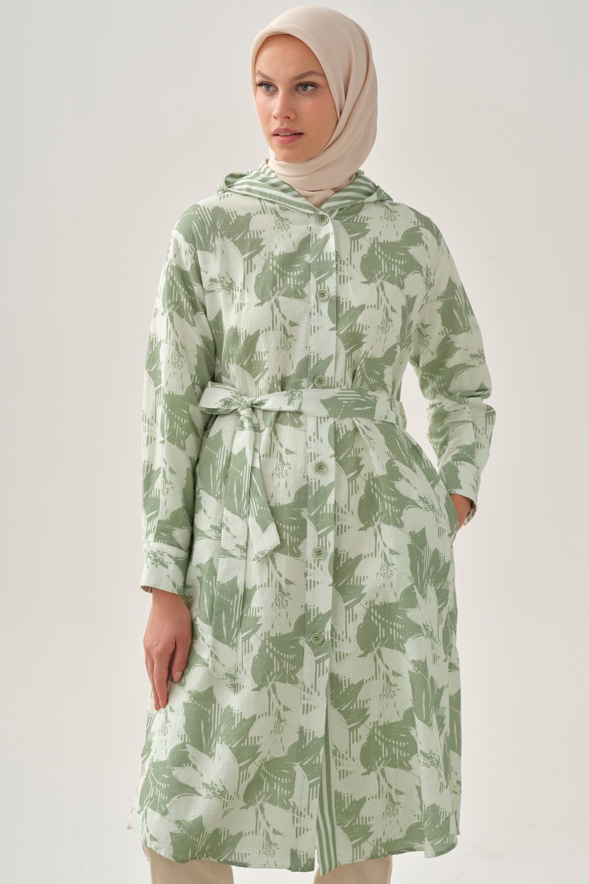Vestido estampado con adornos - Caqui