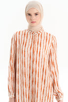 Desenli Yırtmaç Detaylı Tunik - Turuncu TUGBA