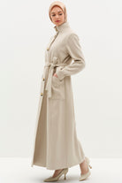 Dik Yakalı Beli Kuşaklı Manto - Ekru TUGBA