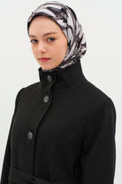 Dik Yakalı Beli Kuşaklı Manto - Siyah TUGBA