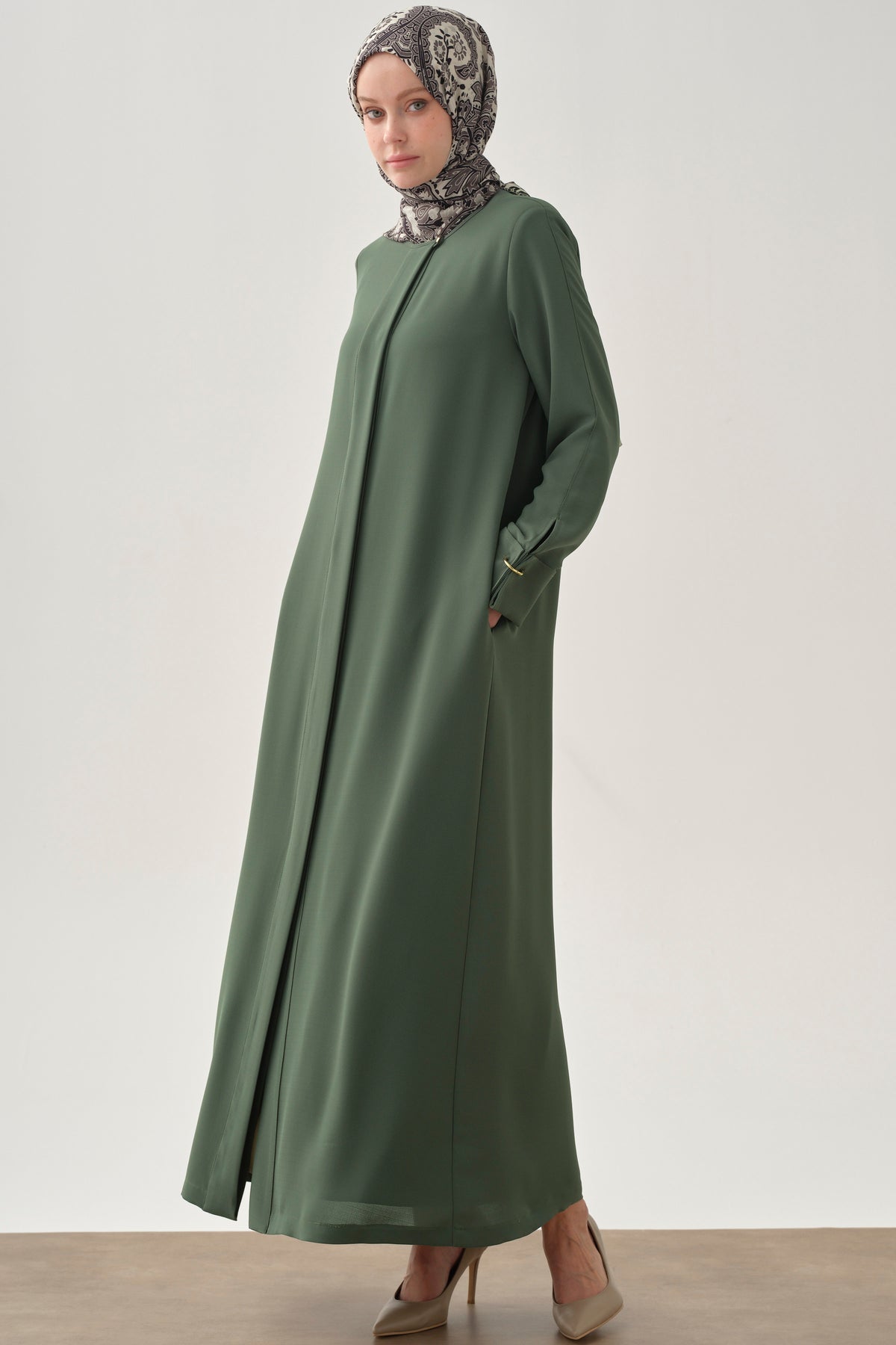 Double Cuff Detailed Abaya - Khaki