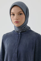 Etnik İkat Desenli Nida Naturel Eşarp - Füme TUGBA