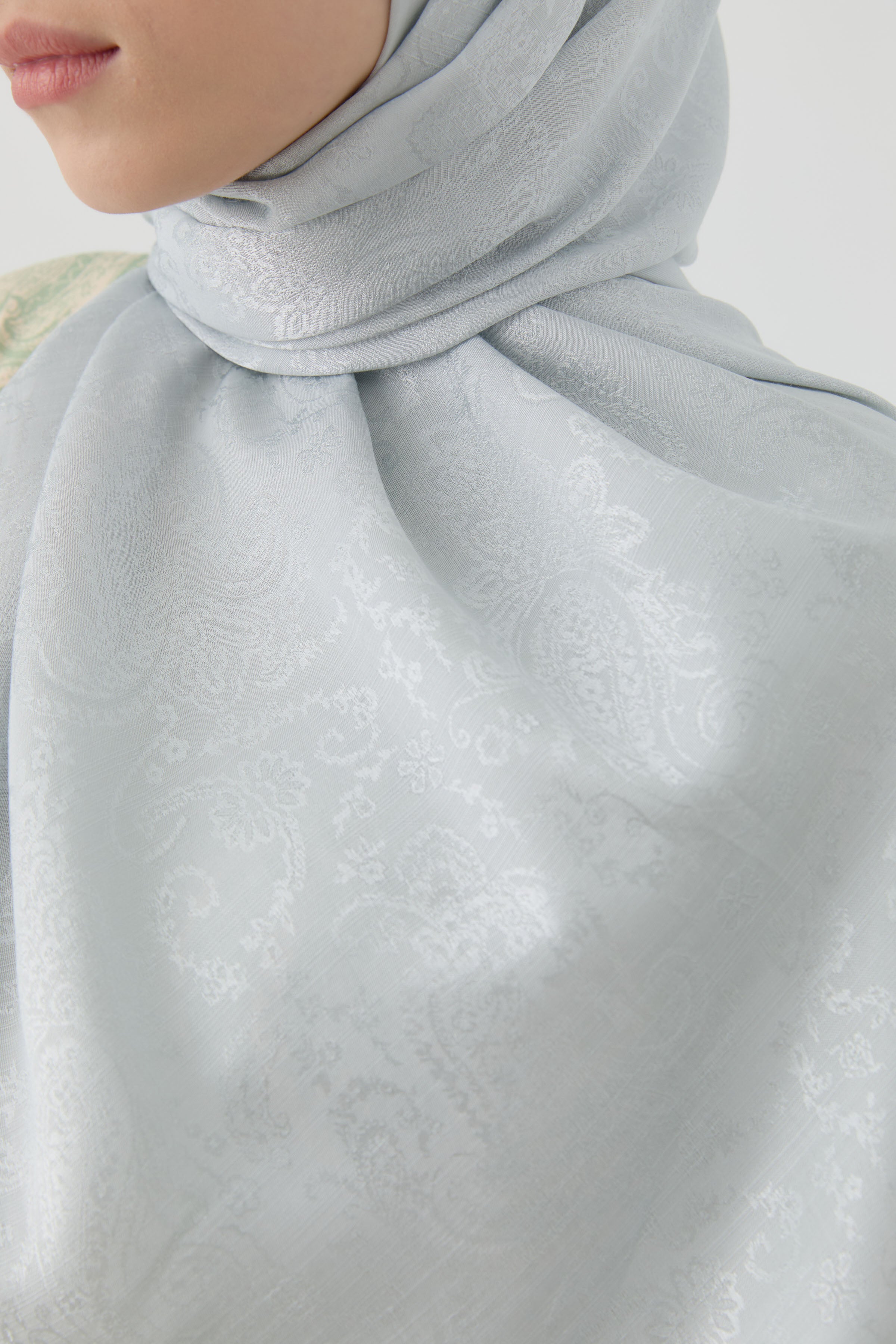 Etnik Şal Desenli Nida Naturel Şal - Gümüş TUGBA