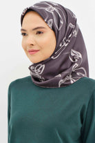 Fiyonk Desenli Twill İpek Eşarp - Antrasit TUGBA