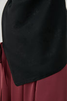 Floral Jakar Naturel Şal - Siyah TUGBA