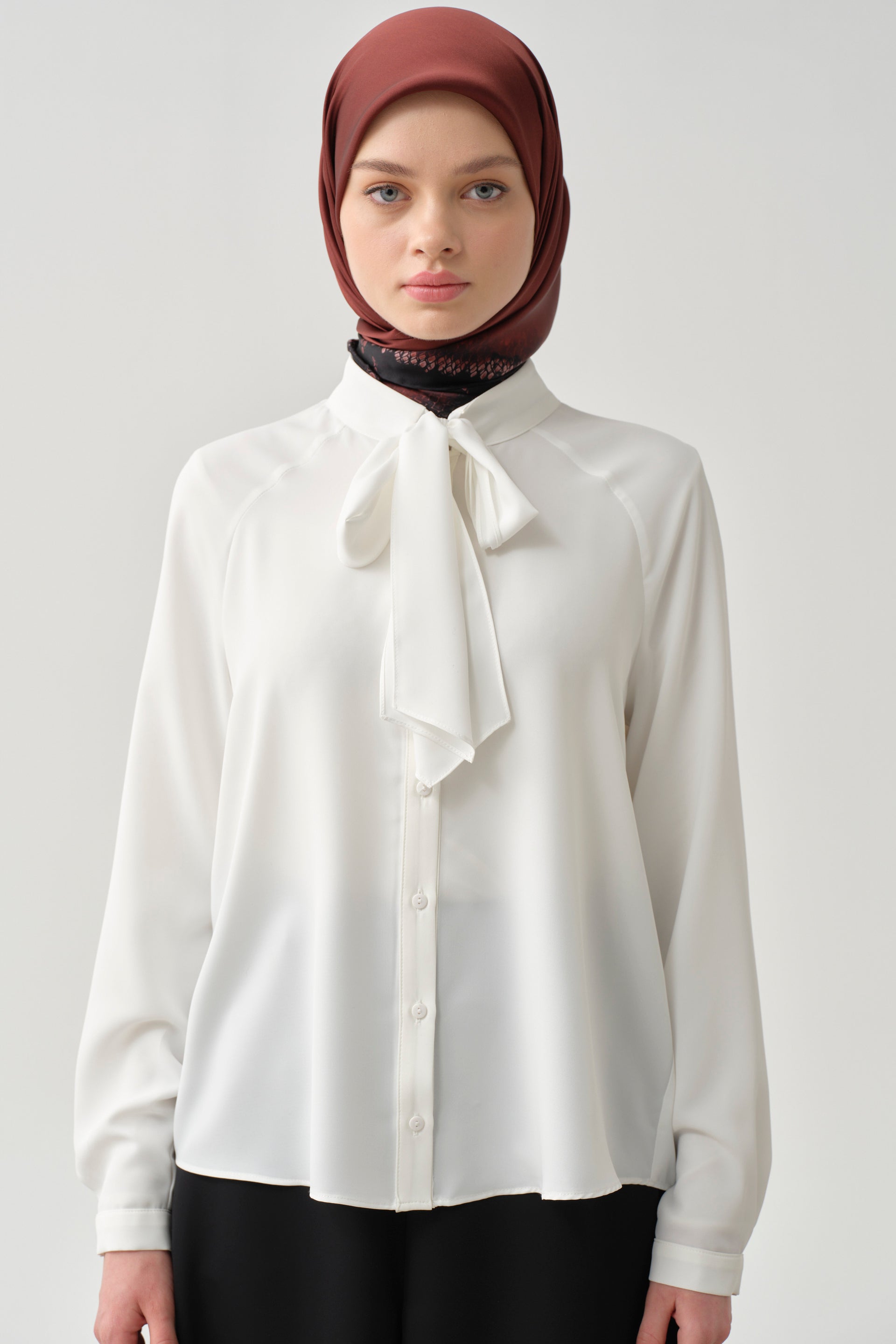 Scarf Collar Shirt Ecru ecru 38