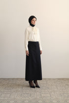 100% Silk Collar Scarf Detail Shirt - Ecru