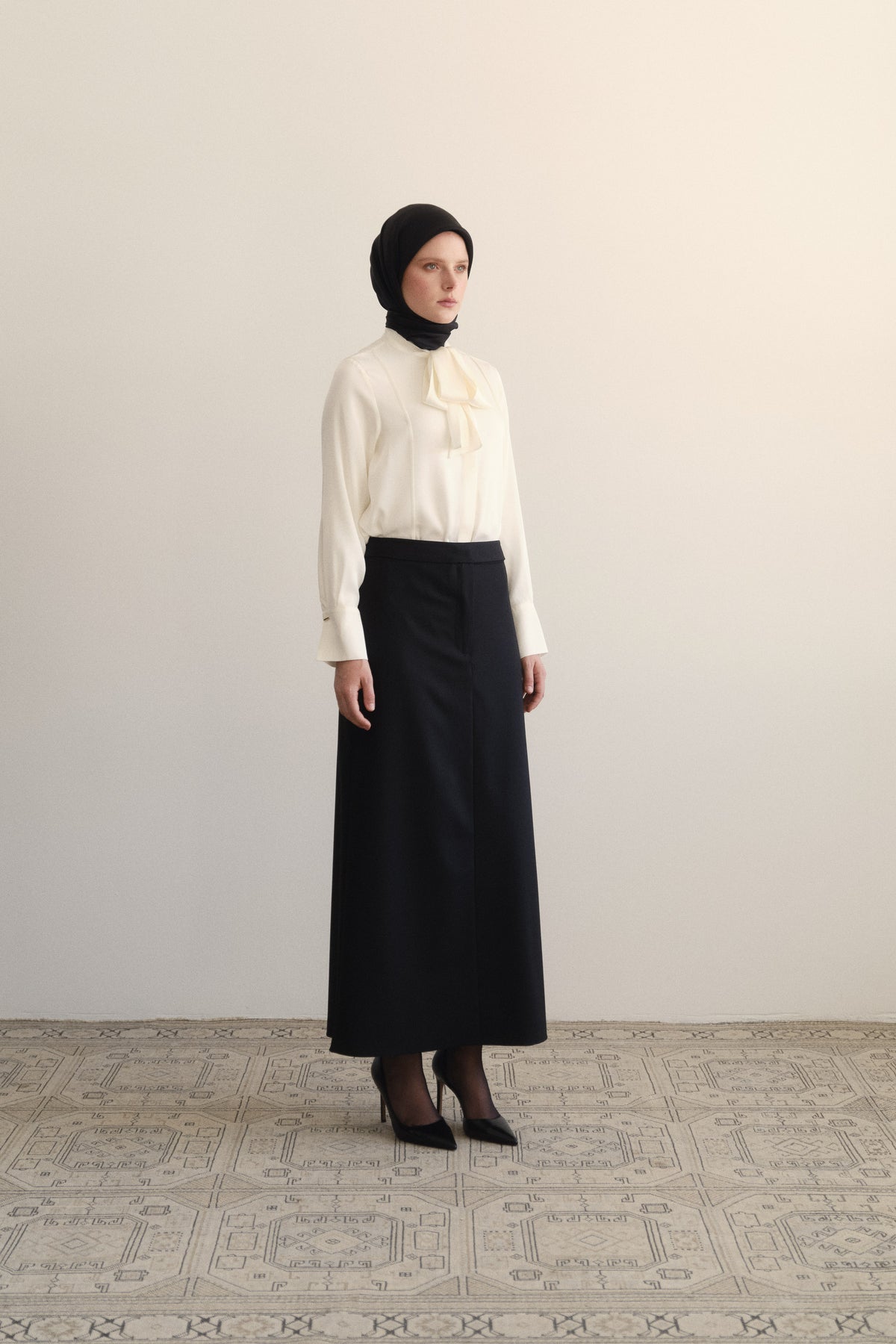 100% Silk Collar Scarf Detail Shirt - Ecru