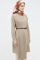 Hareketli Plise Parçalı Kemerli Tunik - Bej TUGBA