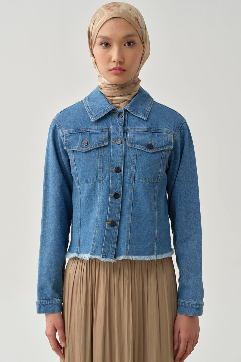 İki Cepli Uzun Kollu Kısa Denim Ceket - İndigo TUGBA