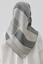 Ilgın Twill İpek Eşarp - Gri TUGBA