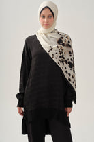 Jakar Desenli Triko Detaylı Tunik - Siyah TUGBA