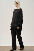 Jakar Desenli Triko Detaylı Tunik - Siyah TUGBA