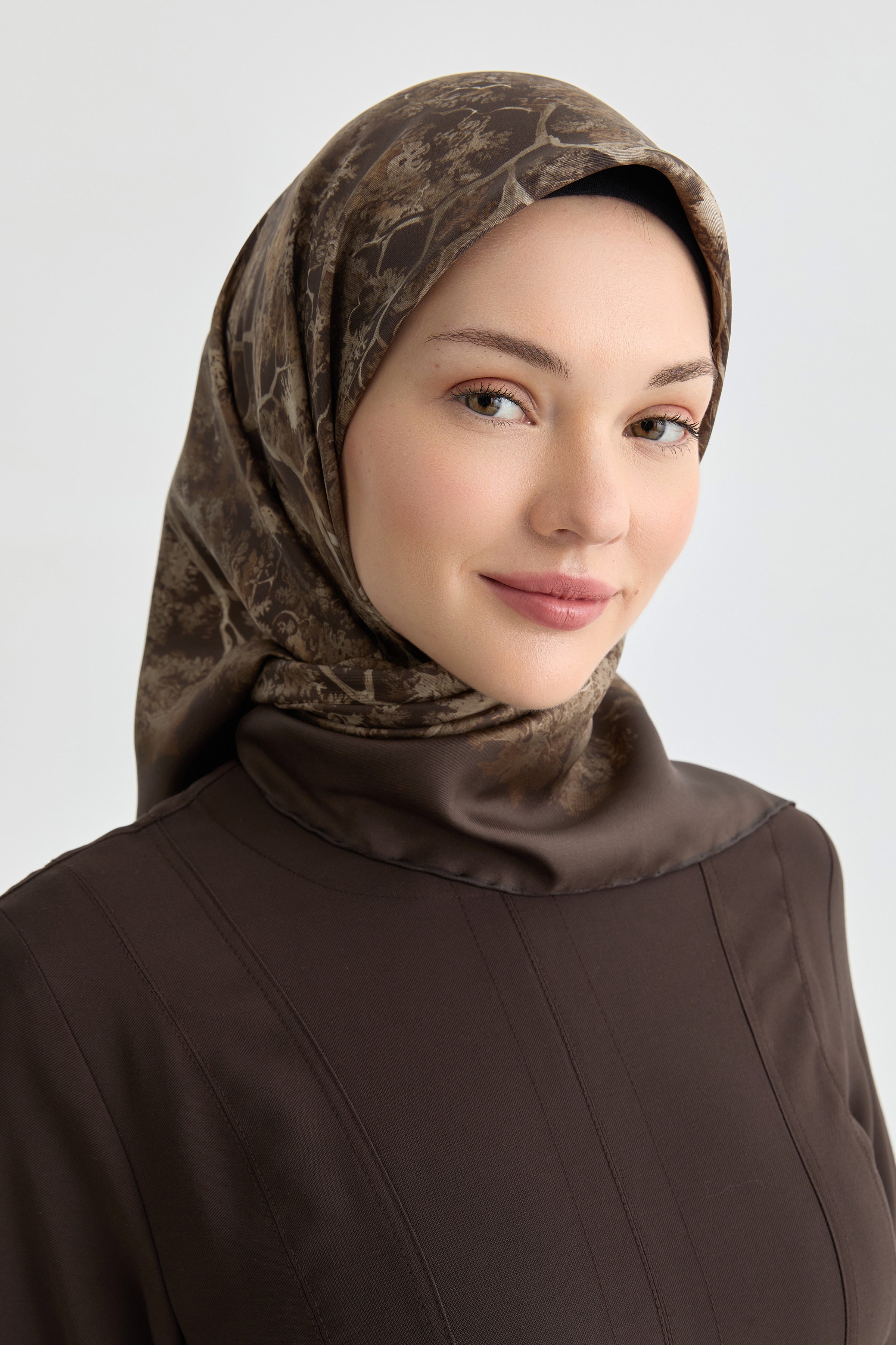 Belva Twill İpek Eşarp - Kahve TUGBA