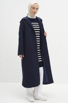 Kapüşonlu Çıtçıt Kapamalı İnce Kapitone Kap - Lacivert TUGBA