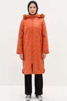 Kapüşonu Kürklü Kapitone Kaban - Oranj TUGBA