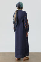 Kollar Nakışlı Elbise - Lacivert TUGBA