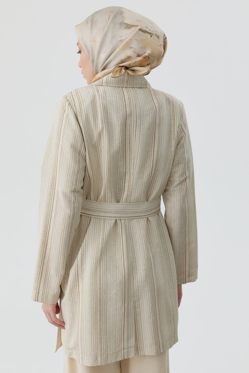 Kuşaklı Çizgili Blazer Ceket - Bej TUGBA
