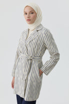 Kuşaklı Çizgili Blazer Ceket - Lacivert TUGBA