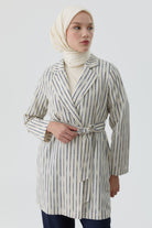Kuşaklı Çizgili Blazer Ceket - Lacivert TUGBA