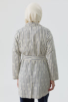 Kuşaklı Çizgili Blazer Ceket - Lacivert TUGBA