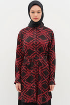 Kuşaklı Yırtmaç Detaylı Desenli Tunik - Bordo TUGBA