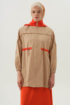 Lastik Büzgülü Kapüşonlu Kap - Bej TUGBA