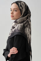 İzel Twill İpek Eşarp - Siyah TUGBA