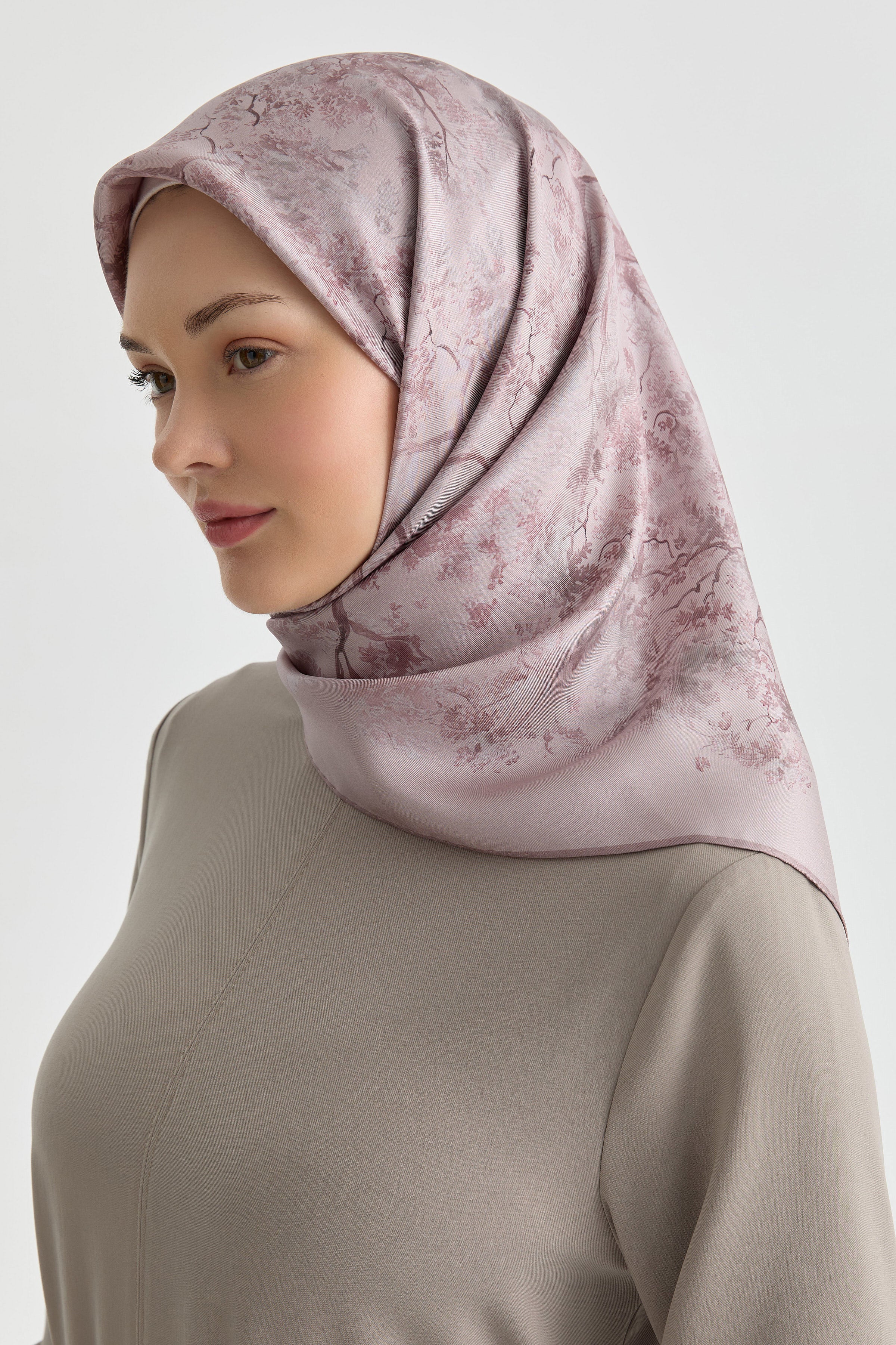 Belva Twill İpek Eşarp - Lila TUGBA