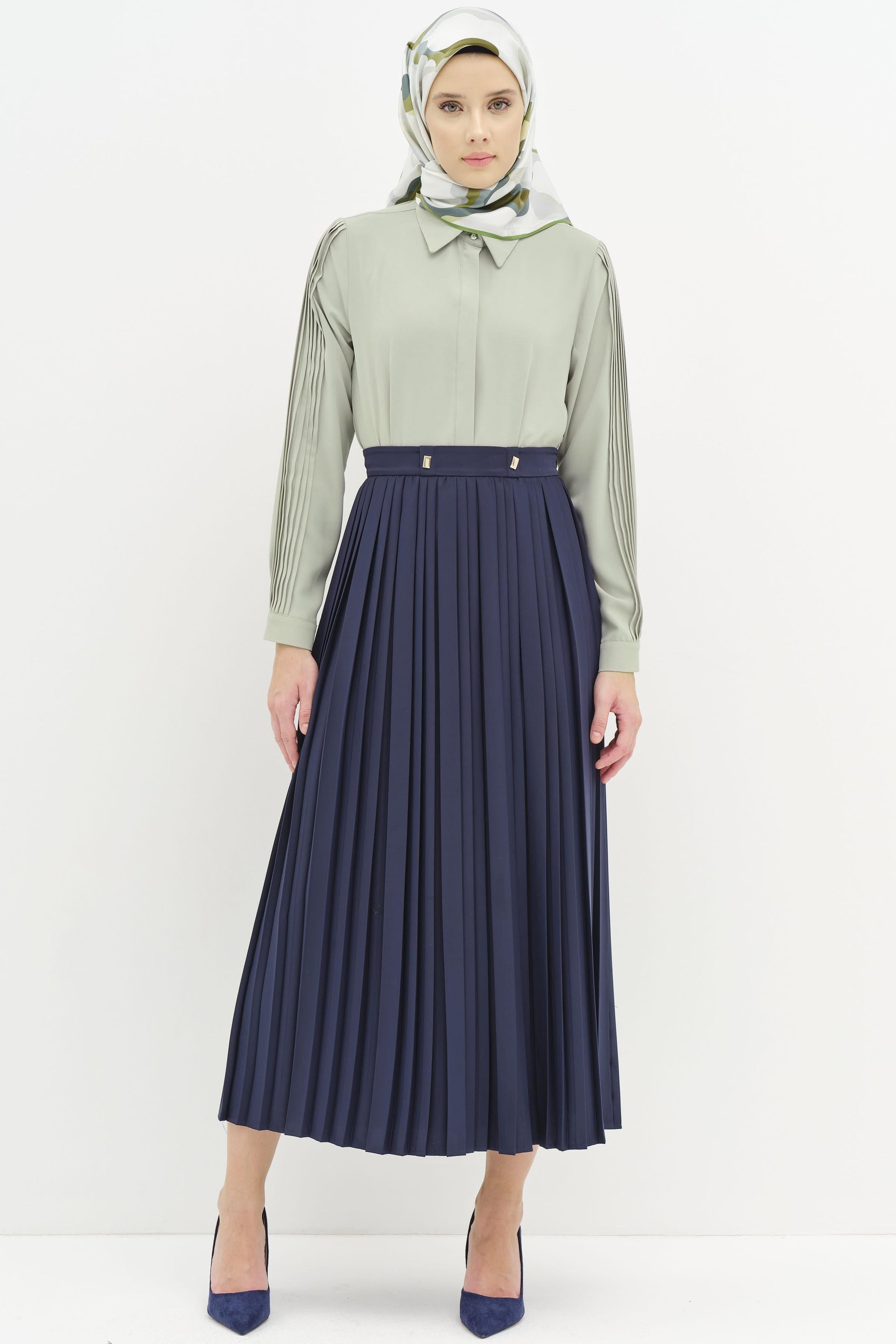 Pleated Skirt with Metal Accessories Navy Blue – TUĞBA