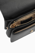 Metal Tokalı Flap Çanta - Siyah TUGBA