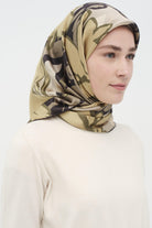 Multi Flower Desenli Sura İpek Eşarp - Fıstık Yeşili TUGBA