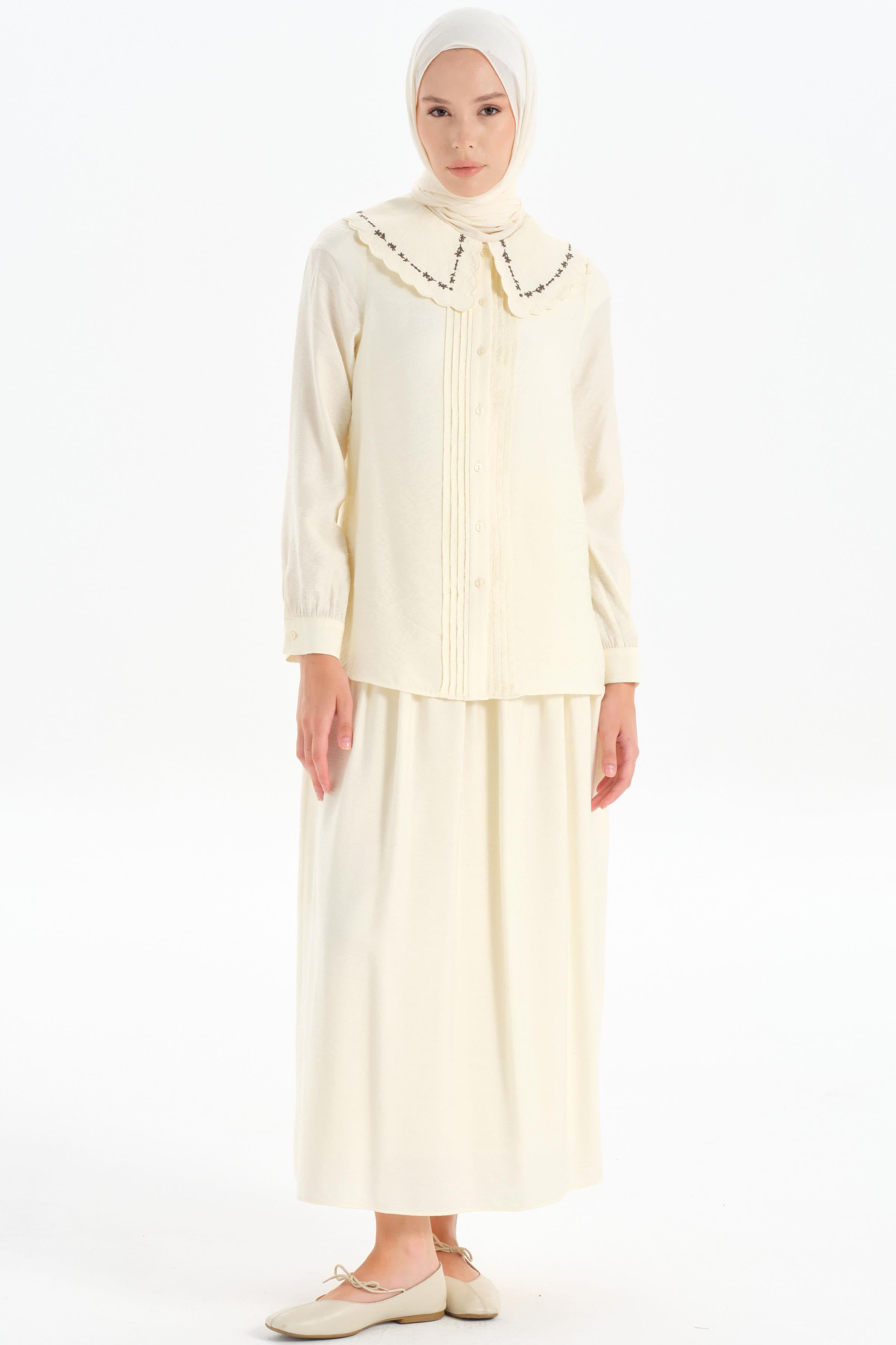 Nakışlı Yaka Detaylı Gömlek - Ekru TUGBA