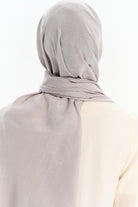 Natural Desenli Şal - Gri TUGBA