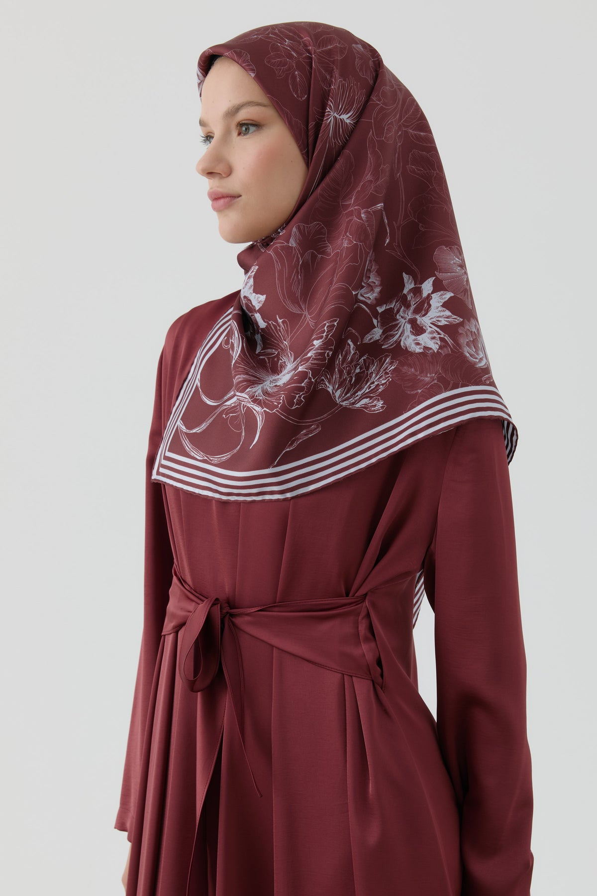 Nazenin Twill İpek Eşarp - Bordo TUGBA